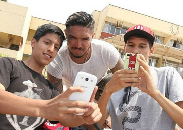 El 'Loco' Vargas ilusiona al hincha crema con la Copa Libertadores