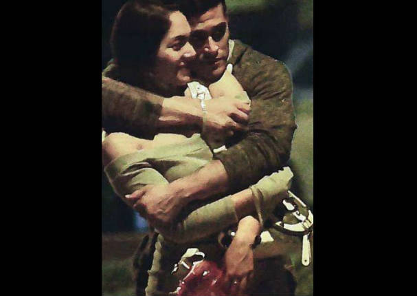 Mientras Karla se va de juerga Christian Domínguez y bailarina hacen esto en plena calle - FOTOS