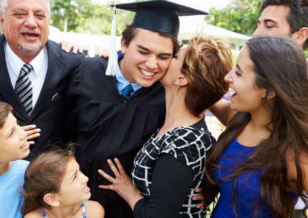 Así de importante es la familia en la educación superior