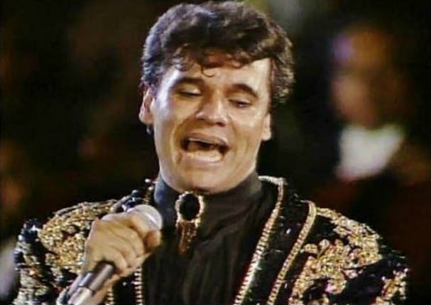 Hijo de Juan Gabriel se opera y ahora luce como ... - VIDEO