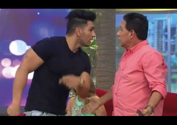 ¡Se descontroló! Rafael Cardozo casi golpea a Ricardo Rondón en pleno programa en vivo