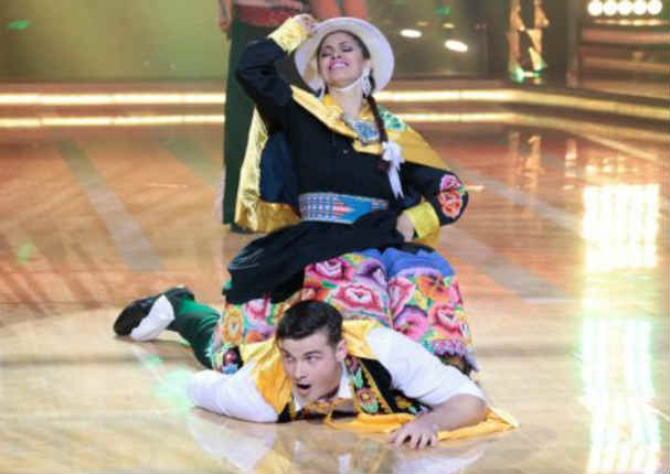 ¡Nadie lo podía creer! Ucraniano la rompe bailando huayno - VIDEO