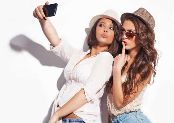 ¡Alerta! ¿Te tomas muchas 'selfies'? Podrías sufrir esta enfermedad