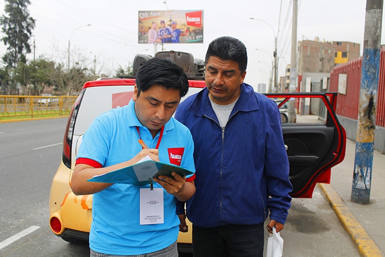 Radio Panamericana premia a los amigos del volante Radio Panamericana premia a los amigos del volante