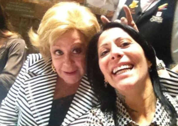 Alejandra Guzmán casi fue abortada por su madre pero esto lo impidió