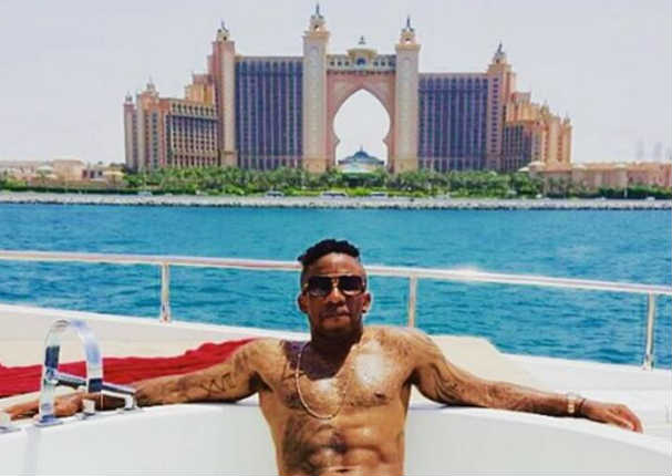 Jefferson Farfán le dará lujoso regalo a su hijo por sacar buenas notas - VIDEO