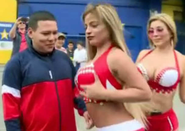 Peruana se dejó tocar parte íntima por hincha argentino y le llovieron las críticas - VIDEO