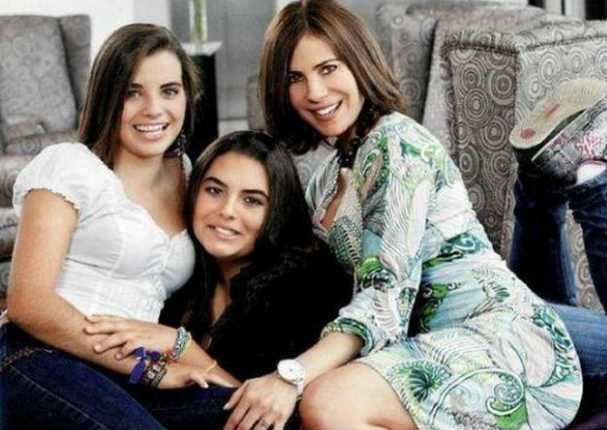 ¡Terrible! Karina Calmet confiesa lo peor que le pasó sus hijas