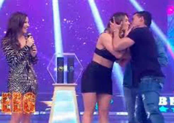 ¿Sacaron a Christian Domínguez e Isabel Acevedo de América?
