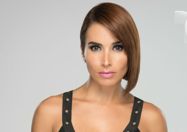 'La Diabla' alborota Instagram en topless  (FOTOS)