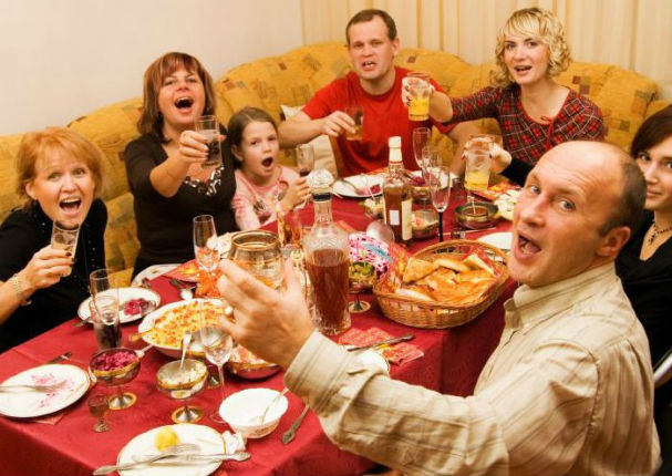 Descubre cuántas calorías consumes en la cena navideña