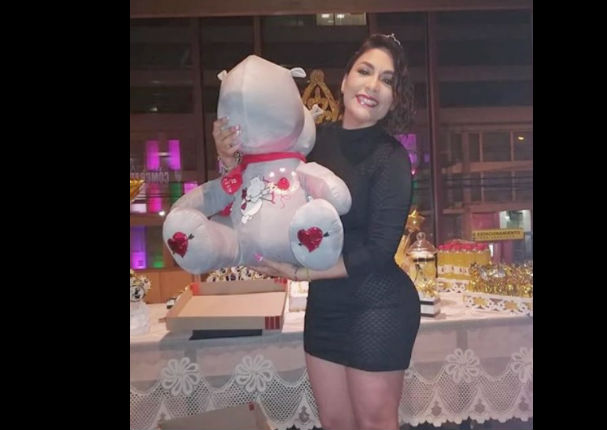 Evelyn Vela: 'VelaLovers' dan todo por 'La Reina Del Sur' (FOTOS) Evelyn Vela: 'VelaLovers' dan todo por 'La Reina Del Sur' (FOTOS)