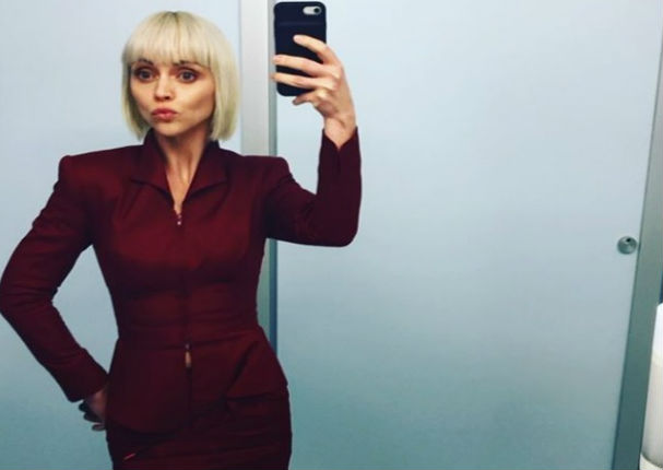 Mira cómo luce Merlina, 25 años después de 'Los Locos Addams' (FOTOS) Mira cómo luce Merlina, 25 años después de 'Los Locos Addams' (FOTOS)