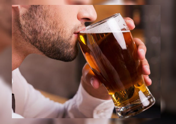 ¿Qué pasa con tu cuerpo si bebes cerveza todos los días?