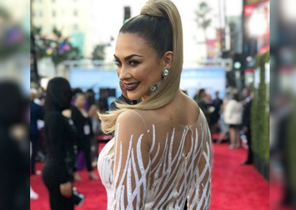 Latin Music Awards: Aracely Arámbula se luce con translúcido vestido (FOTO)