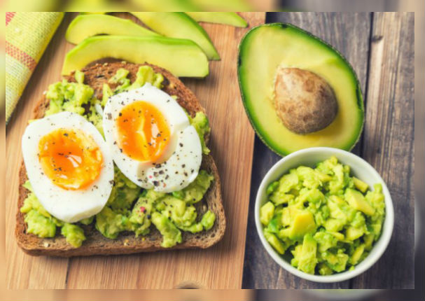 Baja de peso con esta combinación saludable de palta y huevo