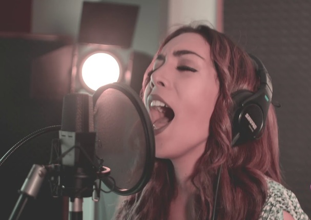 Gaby Zambrano cuenta sobre las dificultades de ser cantante