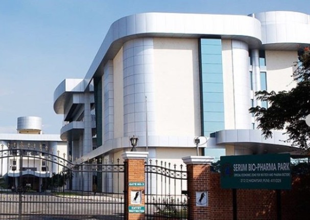 Laboratorio de India empieza la producción de la vacuna de Oxford