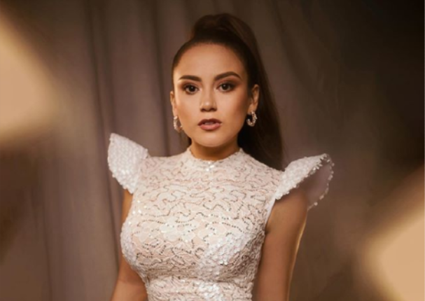 Amy Gutiérrez hace hermosa interpretación de tema de Ricky Martin