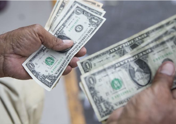 El precio del dólar en Perú se estabiliza a S/ 3,63