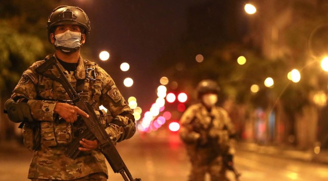 Lima Metropolitana y Callao disminuyen sus niveles de alerta frente al Covid-19