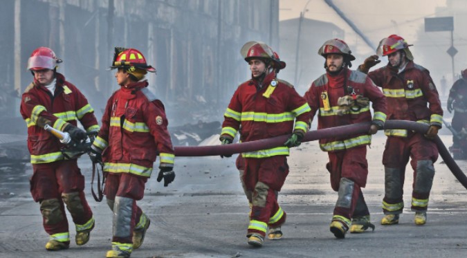 Bomberos Voluntarios del Perú recibirán pensión mensual y vitalicia