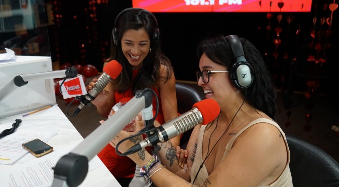 Daniela Darcourt debutó como locutora en Radio Panamericana | VIDEO