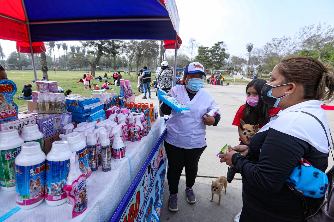 Festival Canino: Diversos servicios gratuitos para perritos en Club Zonal Huáscar | VIDEO